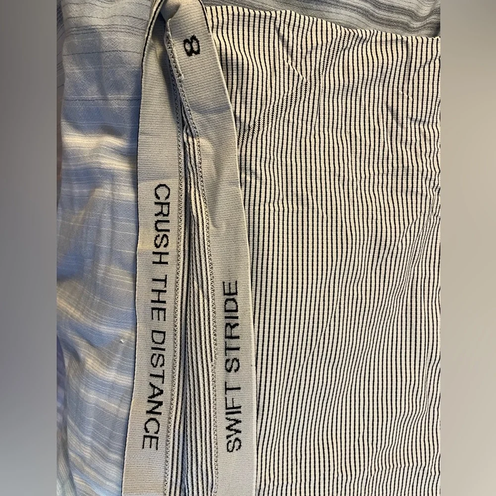 Lululemon Swiftly Striped size 8 - Picture 2 of 3